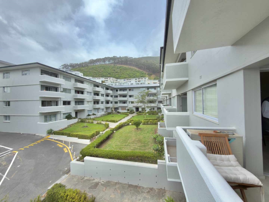 To Let 2 Bedroom Property for Rent in Sea Point Western Cape